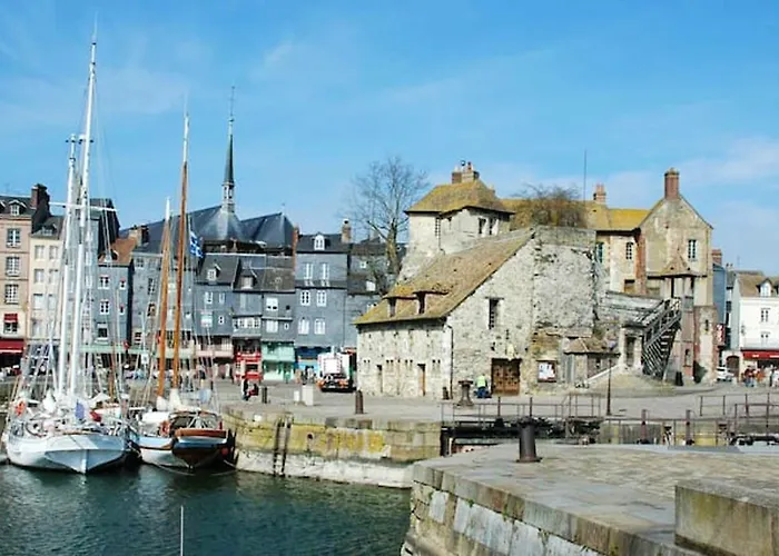 Appartement Cosy A Honfleur De 40 M² Avec Parking Prive Apartament *