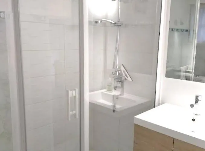 Appartement Cosy A Honfleur De 40 M² Avec Parking Prive Apartament *