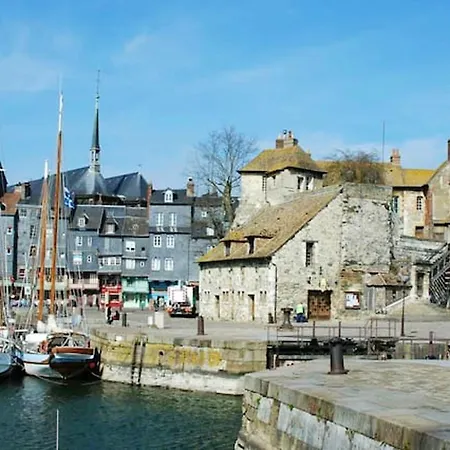 Appartement Cosy A Honfleur De 40 M² Avec Parking Prive Apartamento *
